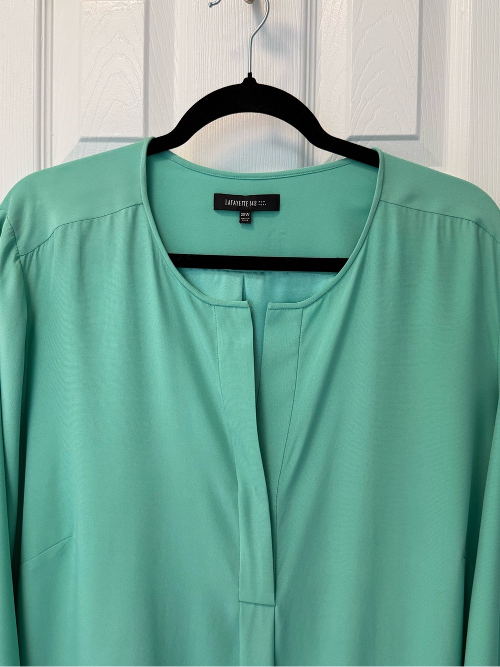Lafayette 148 Silk Seafoam Green Split-Neck Blouse 20W NWOT With Flaws